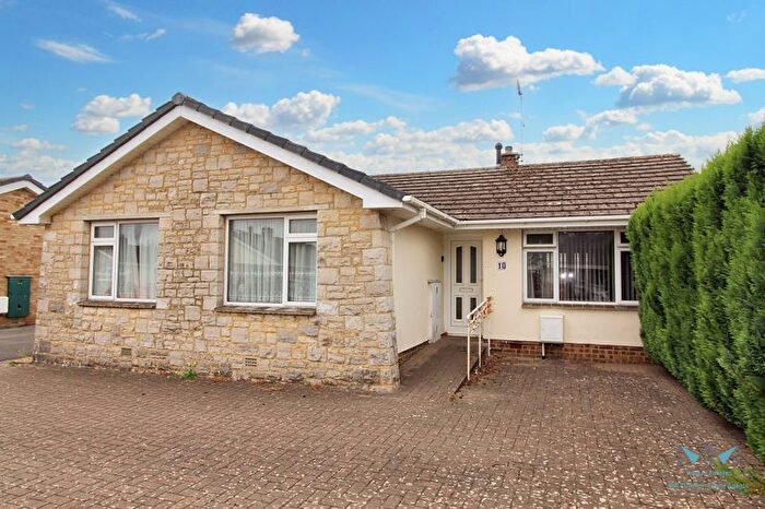 3 Bedroom Bungalow For Sale In St. Annes Road, Poole, BH16