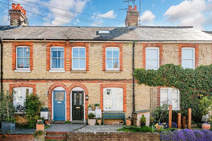 3 Bedroom Terraced House For Sale In Nutley Lane, Reigate, RH2