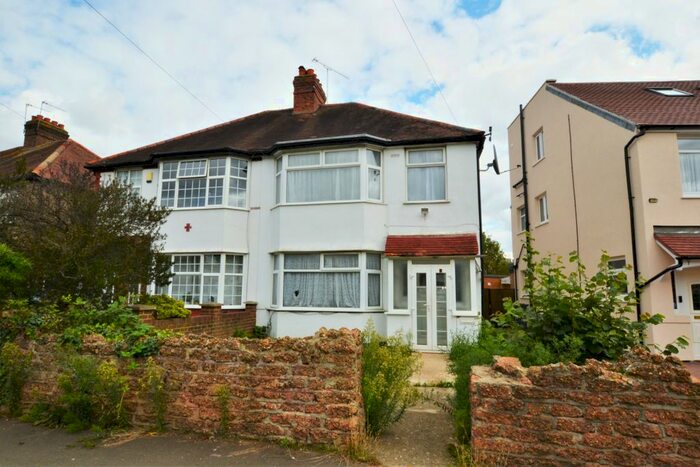 4 Bedroom Semi-Detached House To Rent In Worton Way, Hounslow, TW3