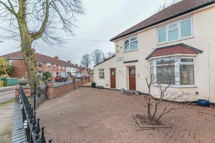 4 Bedroom Semi-Detached House To Rent In The Beechwalk, Liverpool, L14