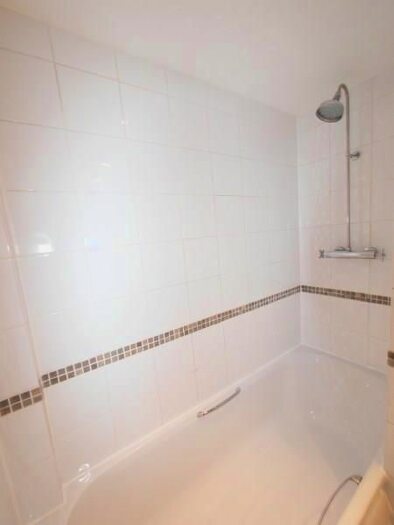 1 Bedroom Flat To Rent In Swanpool Walk, Worcester St. Johns, Worcester, WR2