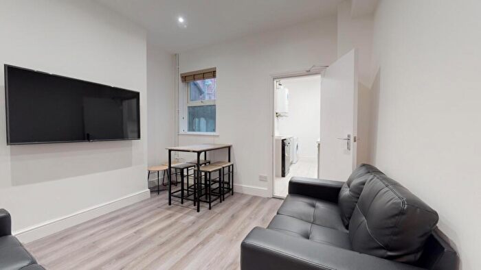 4 Bedroom Terraced House To Rent In Lower Road, Beeston, Nottingham, Nottinghamshire, NG9