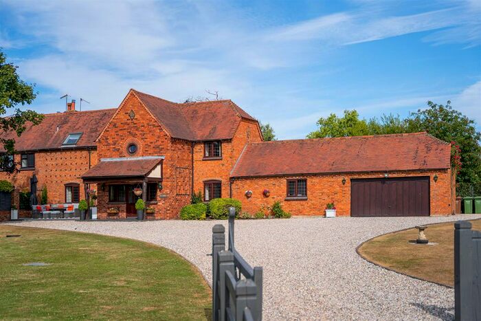 4 Bedroom Property For Sale In Elmbridge, Droitwich, Worcestershire, WR9