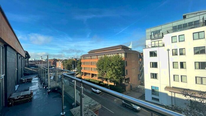 1 Bedroom Apartment To Rent In Wesley Gate, Queens Road, Reading, Berkshire, RG1