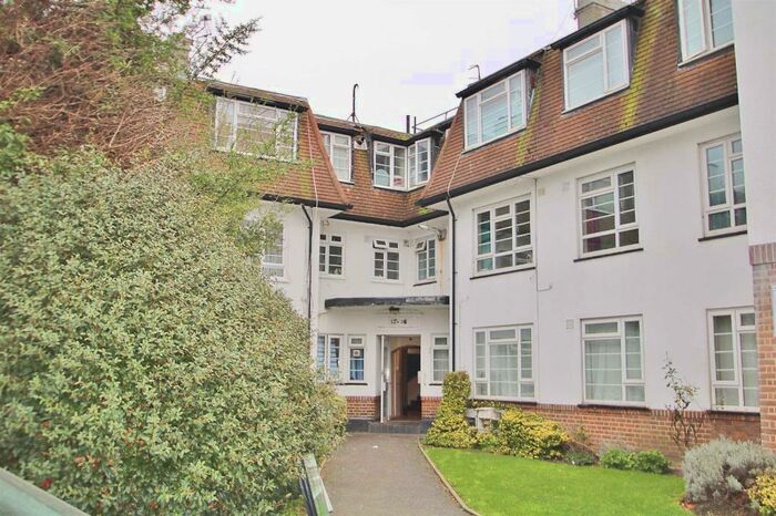 2 Bedroom Flat To Rent In Grosvenor Court, London Road, Morden, SM4