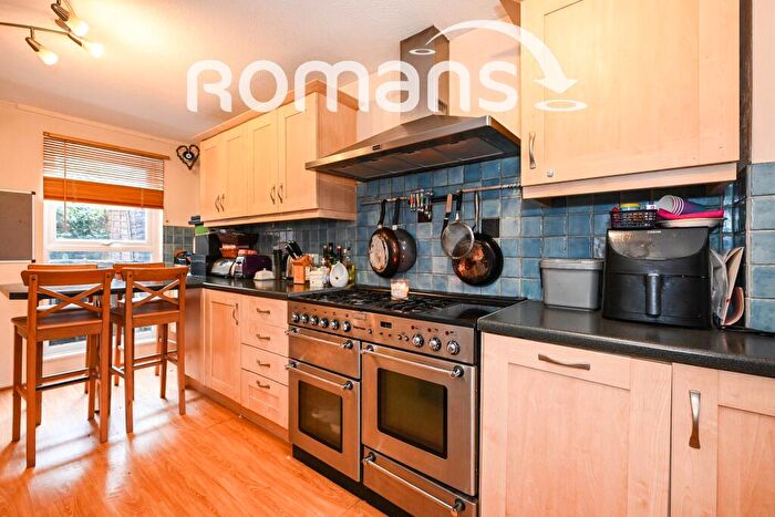3 Bedroom Terraced House To Rent In Kimberley, Birch Hill, RG12