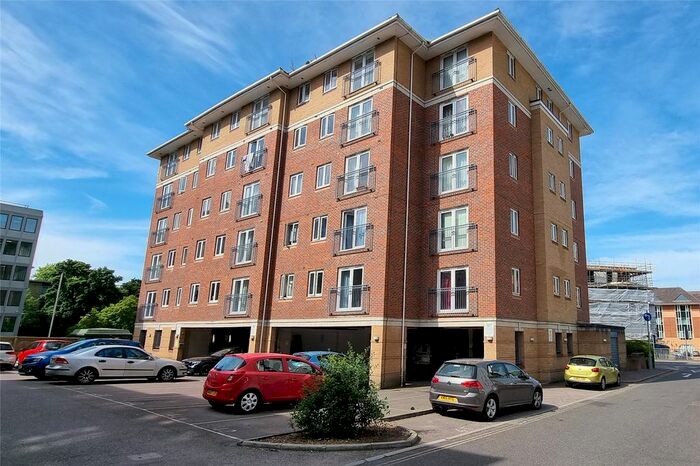 1 Bedroom Flat To Rent In Farnborough Road, Farnborough, GU14