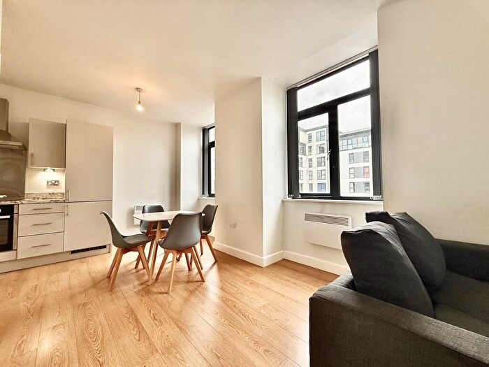 2 Bedroom Apartment For Sale In Victoria Riverside, Goodman Street, LS10
