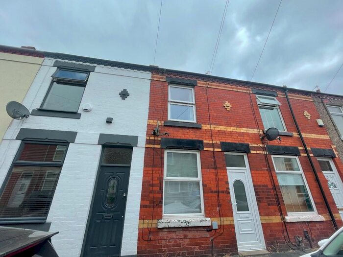 2 Bedroom Property To Rent In Napier Road, New Ferry, Wirral, CH62