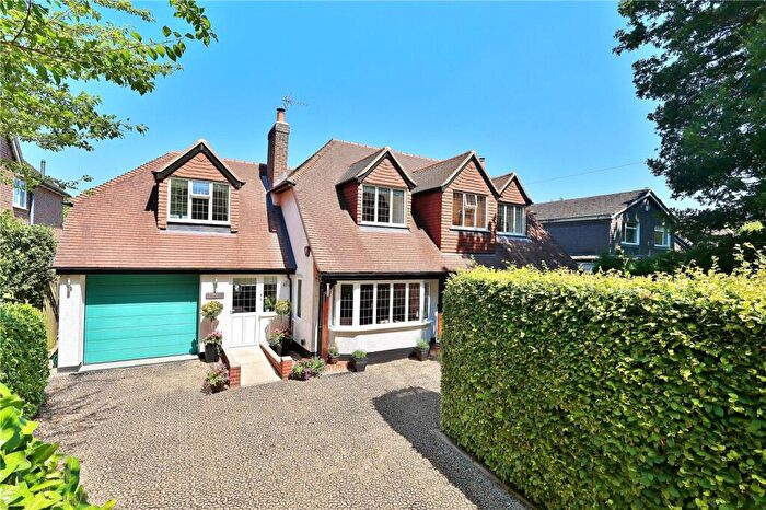 5 Bedroom Detached House To Rent In Bonsey Lane, Woking, Surrey, GU22