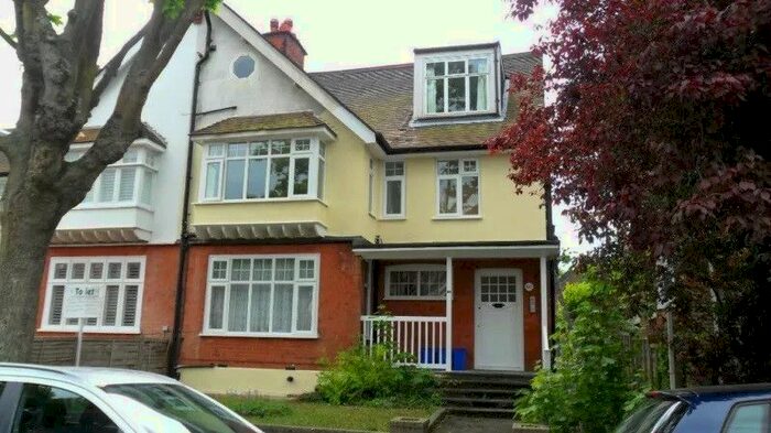 1 Bedroom Flat To Rent In Flat 1, Egmont Road, Sutton SM2