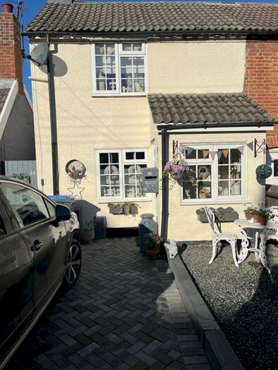 2 Bedroom House To Rent In Maidstone Road, Felixstowe, Suffolk, IP11