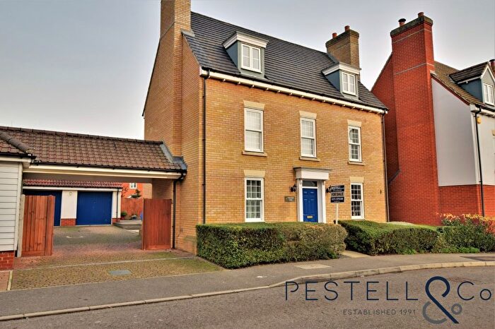 5 Bedroom Detached House To Rent In Tomlinson Road, Flitch Green, Dunmow, CM6