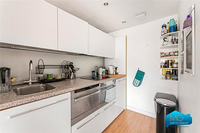 2 Bedroom Apartment To Rent In , Essex Road, Islington, N1