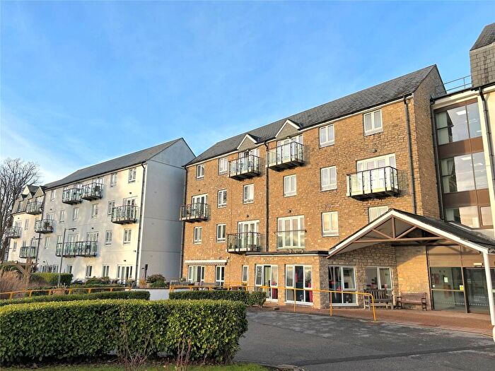 2 Bedroom Apartment For Sale In George Lane, Plymouth, Devon, PL7