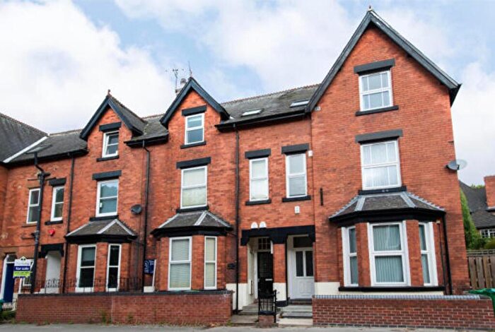 5 Bedroom Flat To Rent In Hope Drive, Nottingham, NG7