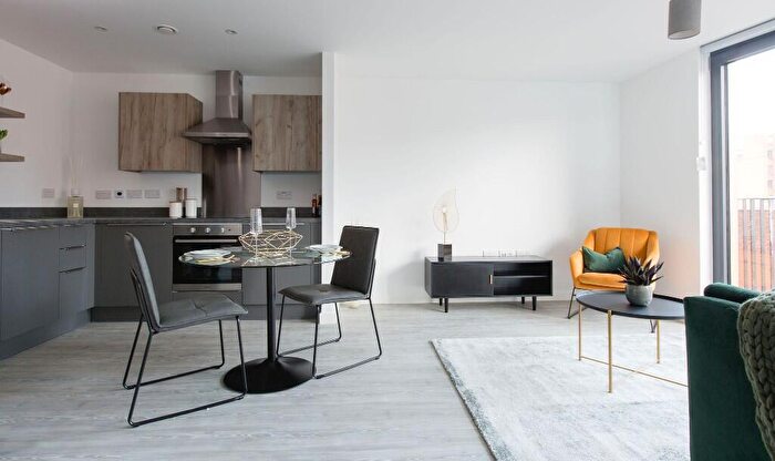 1 Bedroom Apartment To Rent In Trentham Street, Manchester, Greater Manchester, M15