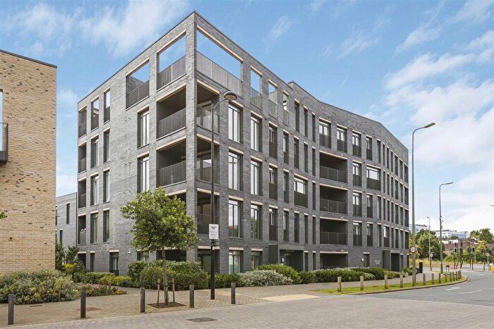 2 Bedroom Property To Rent In Barton Fields Road, Headington, OX3