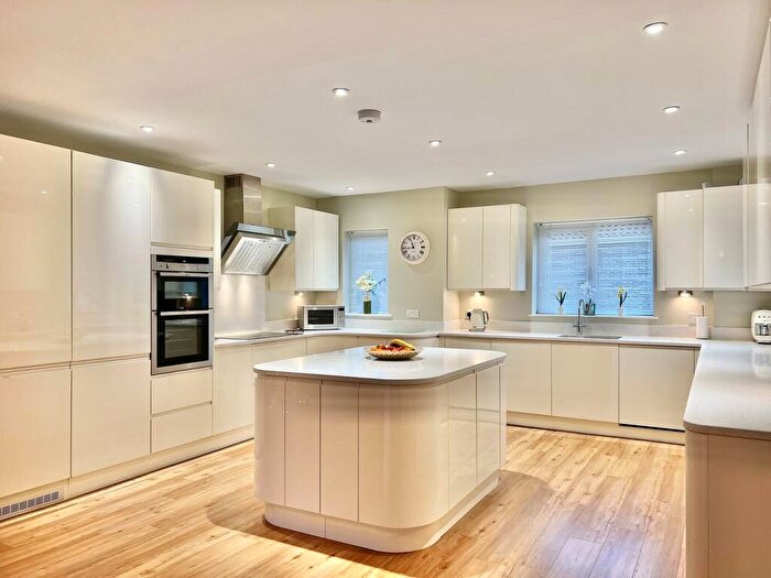 5 Bedroom Detached House For Sale In Avocet Lane, Martlesham Heath, Ipswich, IP5