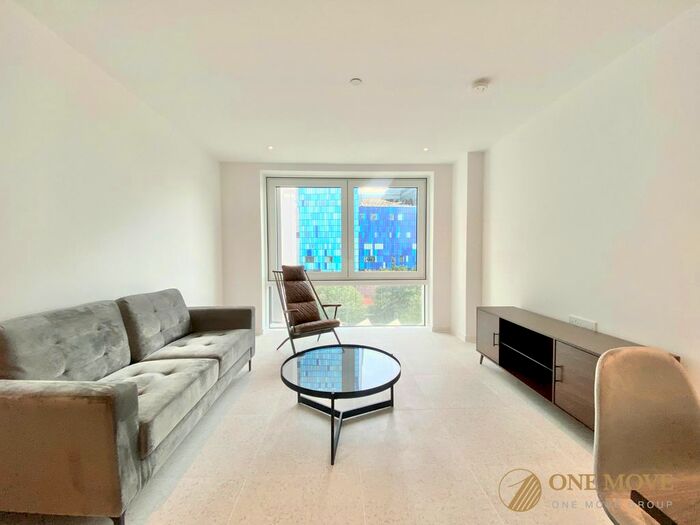 2 Bedroom Flat To Rent In Cendal Crescent, London, E1