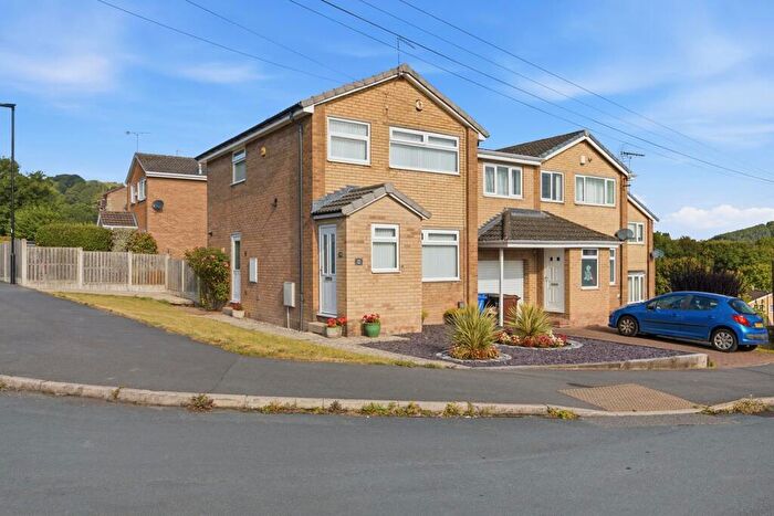 3 Bedroom Detached House For Sale In Church Close, Oughtibridge, S35