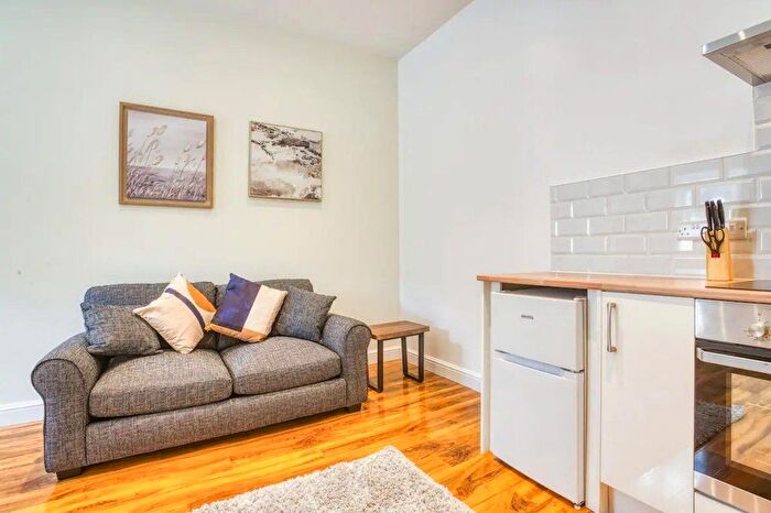 2 Bedroom Flat To Rent In Lincoln District, LN2