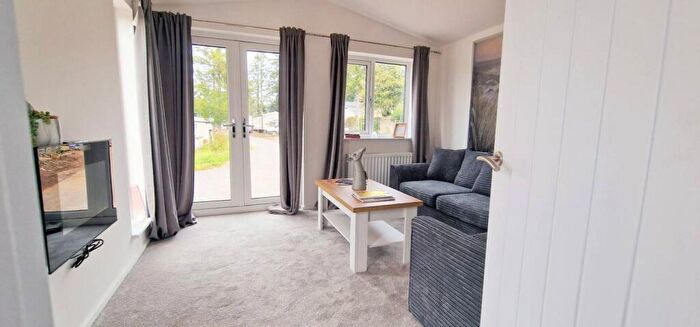 2 Bedroom Park Home For Sale In Bromyard, Bromyard, HR7