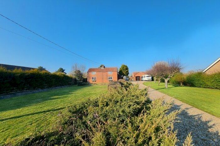 4 Bedroom Cottage To Rent In Lowthorpe, Lincoln, LN3