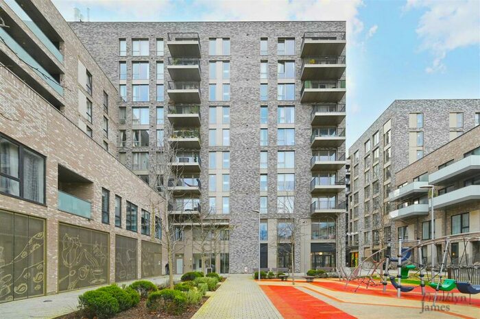 2 Bedroom Apartment To Rent In Flour Mills House, New Village Avenue, E14