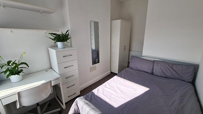 5 Bedroom Terraced House To Rent In Seaford Street, Shelton, Stoke-On-Trent, ST4
