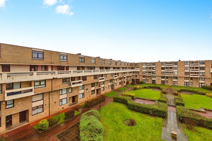 2 Bedroom Flat For Sale In Collingwood Court, Washington, Tyne And Wear, NE37