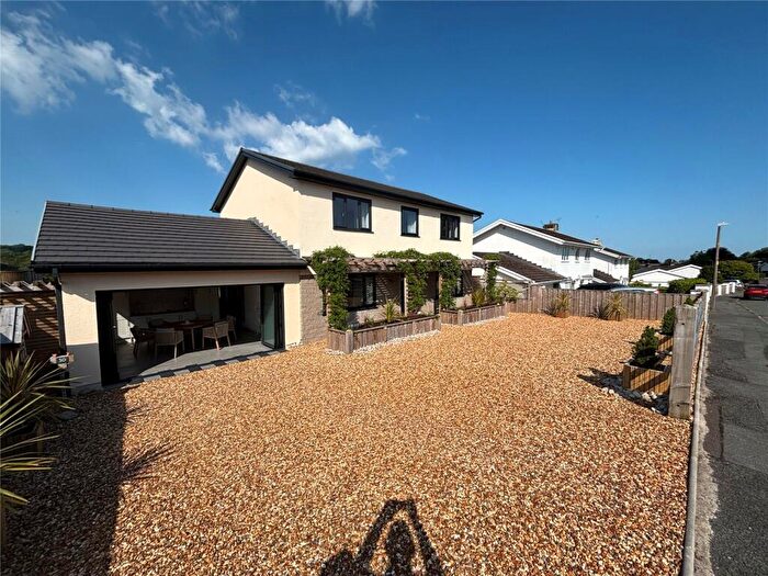 4 Bedroom Detached House For Sale In Castle View, Saundersfoot, Pembrokeshire, SA69
