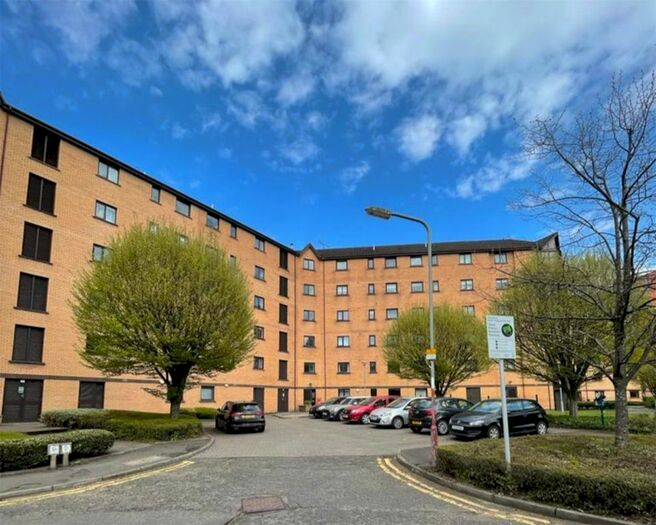 2 Bedroom Flat To Rent In Riverview Place, Waterfront, Glasgow, G5