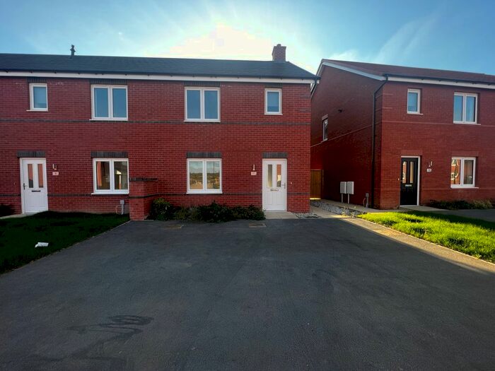 3 Bedroom Property To Rent In Claydon Street, Mickleover, Derby, DE3