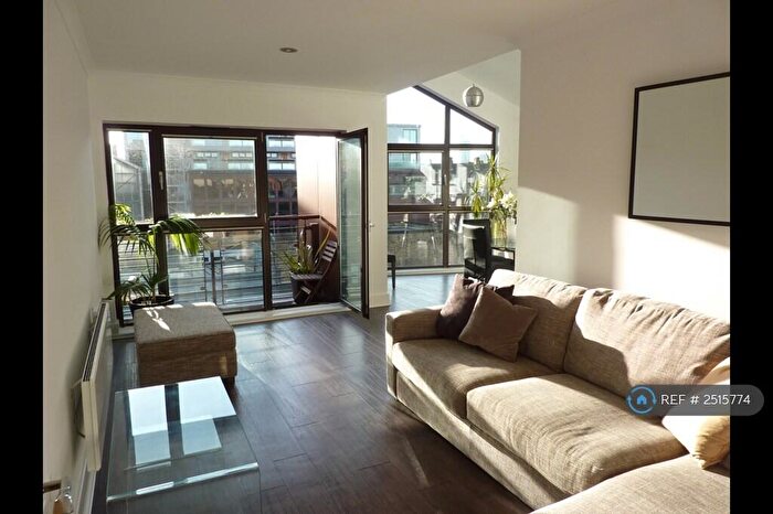 2 Bedroom Flat To Rent In Beregaria Court, London, SE11