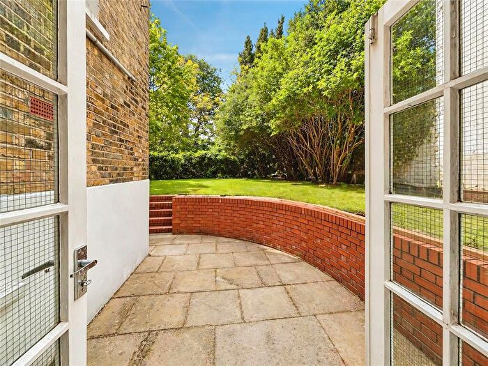 1 Bedroom Flat For Sale In Shardeloes Road, London, SE14