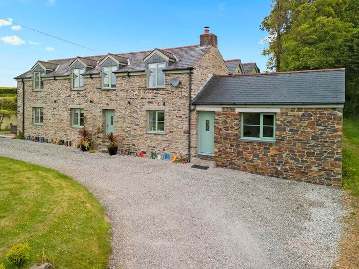 7 Bedroom Detached House For Sale In East Taphouse, Liskeard, PL14