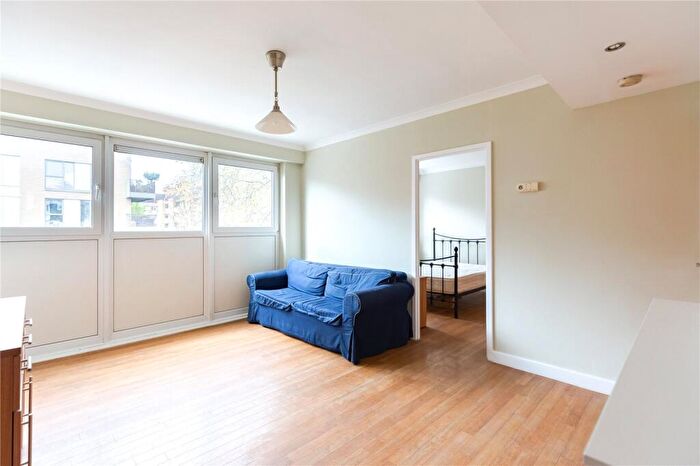1 Bedroom Apartment For Sale In Dalmeny Avenue, Islington, London, N7