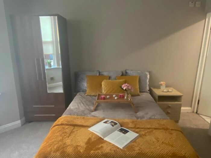 Studio To Rent In Flat, Dale Road, Luton, LU1