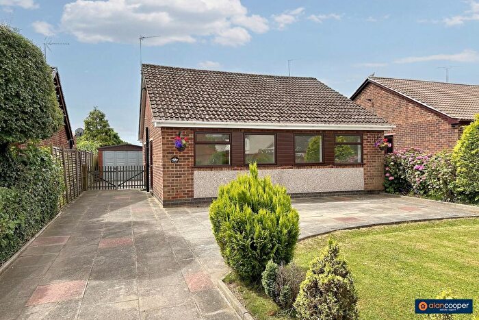 2 Bedroom Detached Bungalow For Sale In Lower Road, Barnacle, CV7