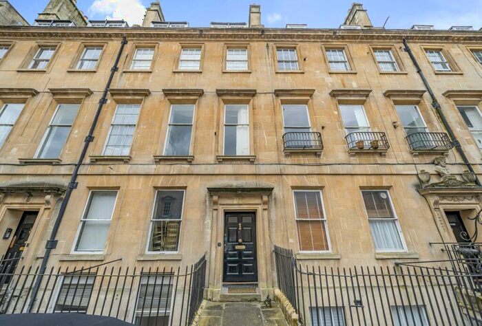 4 Bedroom House To Rent In Alfred Street, Bath, Somerset, BA1