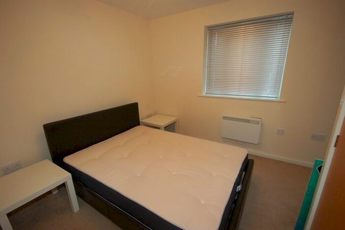1 Bedroom Flat To Rent In Hollin Bank Court, Blackburn, BB2