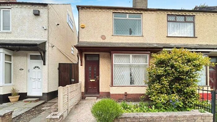 3 Bedroom Semi-Detached House To Rent In Rosehill, Willenhall, West Midlands, WV13