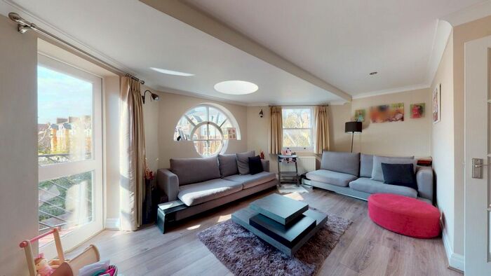 2 Bedroom Flat To Rent In Elgin Avenue, London, W9