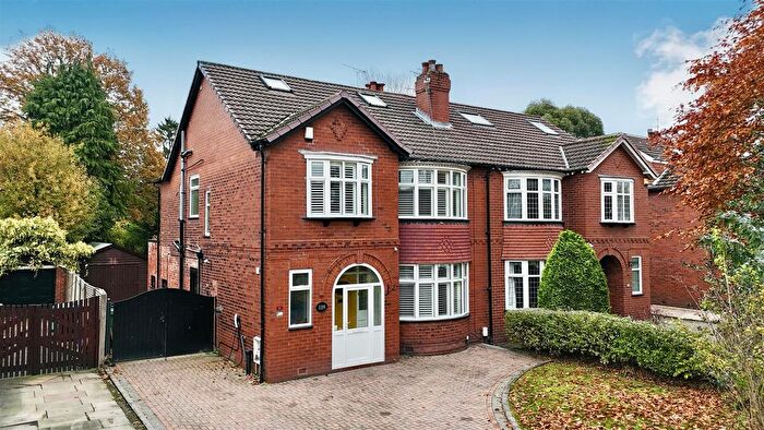 5 Bedroom Semi Detached House For Sale In Framingham Road, Sale, M33