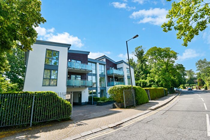 2 Bedroom Apartment To Rent In Gordon Avenue, Stanmore, Harrow, HA7