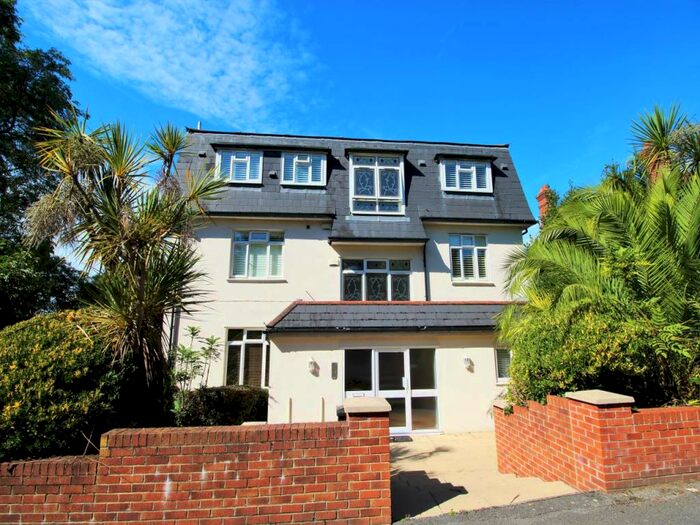 2 Bedroom Flat To Rent In Forest Road, Branksome Park, Poole, BH13