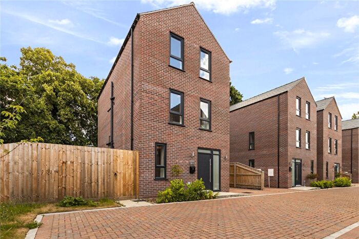5 Bedroom Detached House For Sale In The Glade, College Street, Grimsby, North East Lincs, DN34
