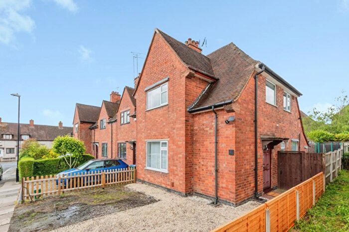 3 Bedroom End Of Terrace House For Sale In Poultney Road, Coventry, CV6
