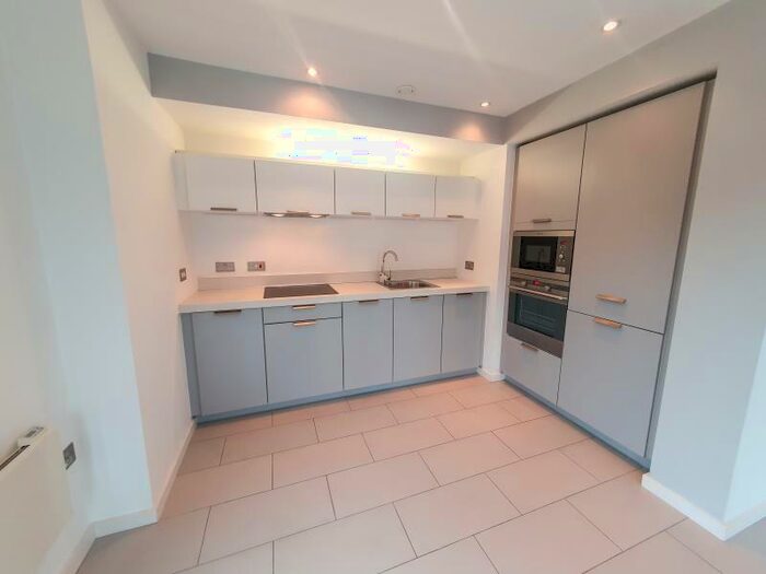 1 Bedroom Apartment To Rent In Apt . :: Ice Plant, M4